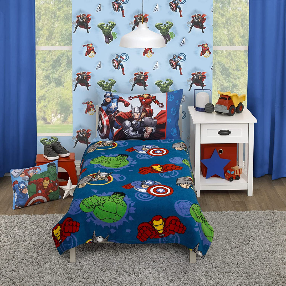 Marvel Avengers Super Soft Toddler Blanket - 40" x 50"