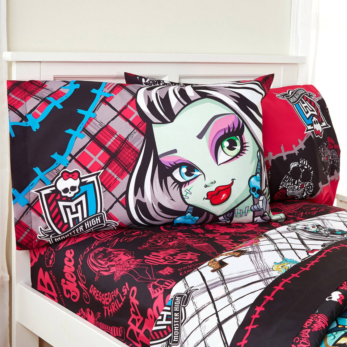 Monster High Microfiber Right to Fright Pillowcase