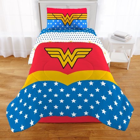 Wonder Woman Girls Twin/Full Comforter and Sham Set