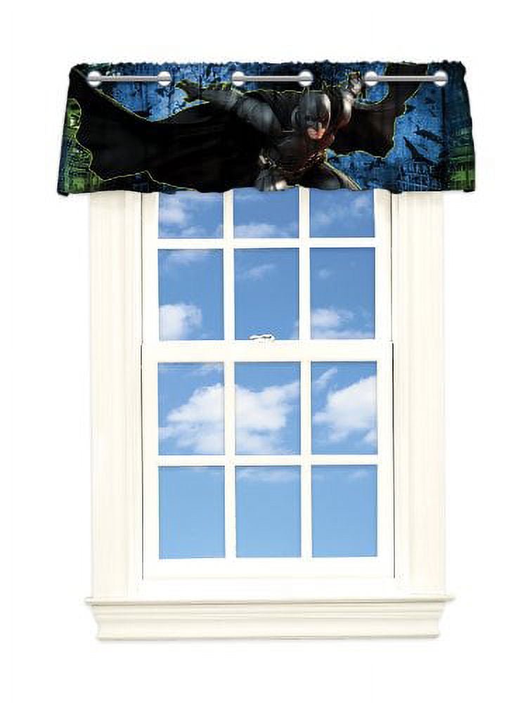 Warner Bros Batman Skyscraper Microfiber Valance