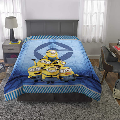 Franco Kids Bedding Despicable Me Minions Twin/Full Comforter, Size 72" x 86"