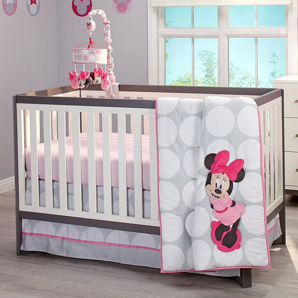 Disney Minnie Mouse Polka Dots Appliqued Baby Blanket, 30" x 40"