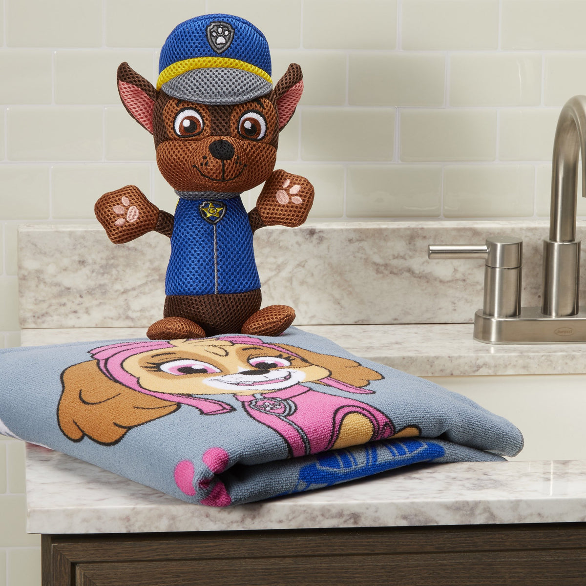 PAW Patrol Kids Chase Towel and Character Scrubby Set, Gray, Nickelodeon