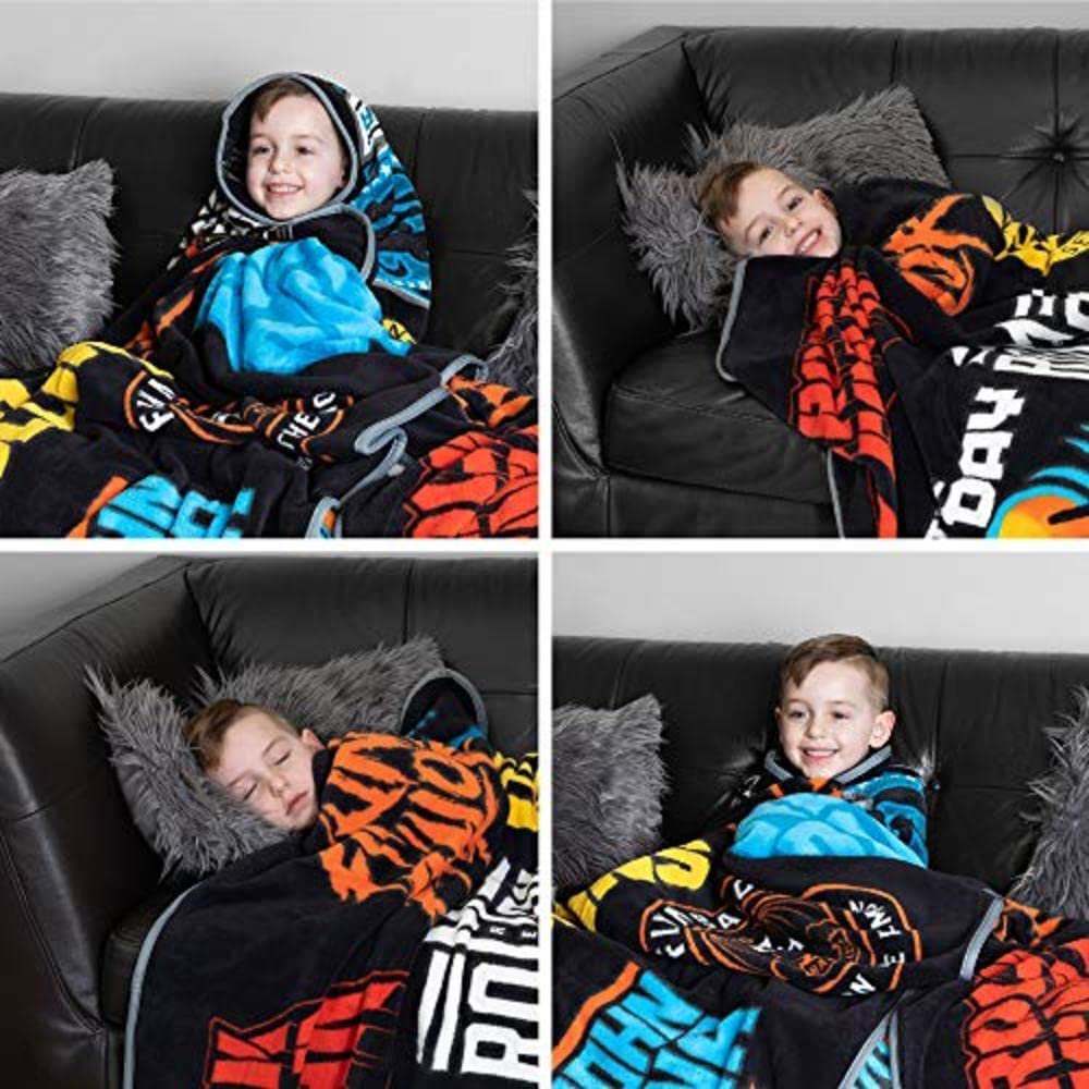 WWE Logo Mania Super Soft Plush Micro Raschel Blanket, 62 in x 90 in
