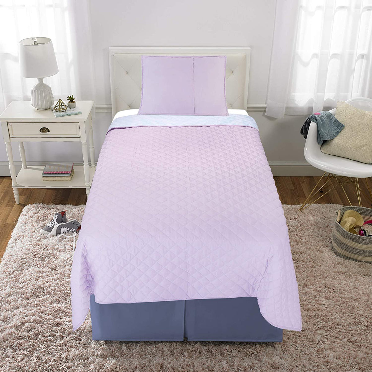 Disney Frozen 2 Soft Microfiber Quilt and Pillow Sham Set, Twin/Full Size 72" x 86"