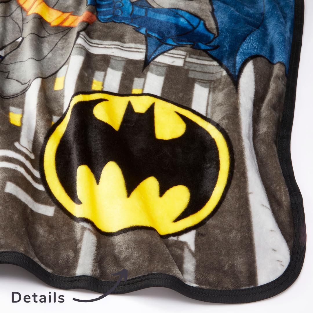 Batman Kids Super Soft Silk Touch Throw Blanket, 40 in x 50 in