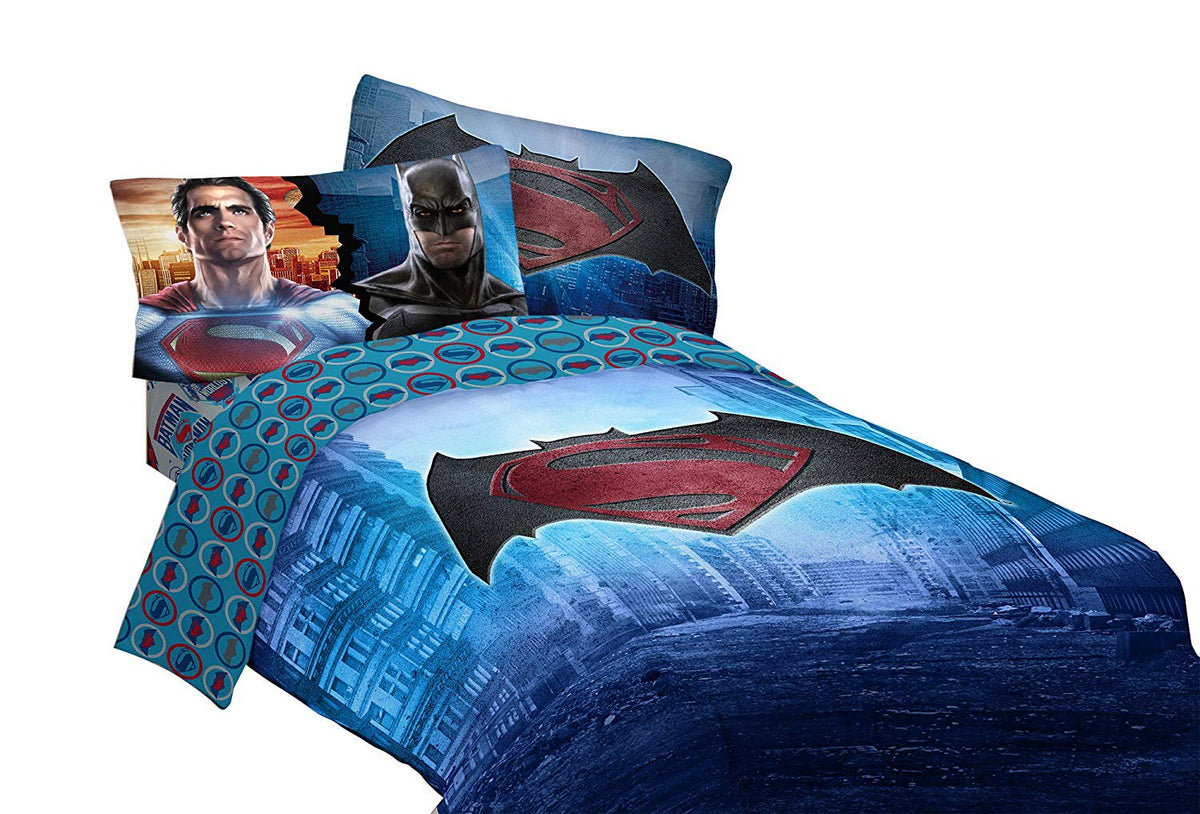 Warner Bros. 72" x 86" Batman Vs Superman World's Finest Reversible Comforter, Twin/Full