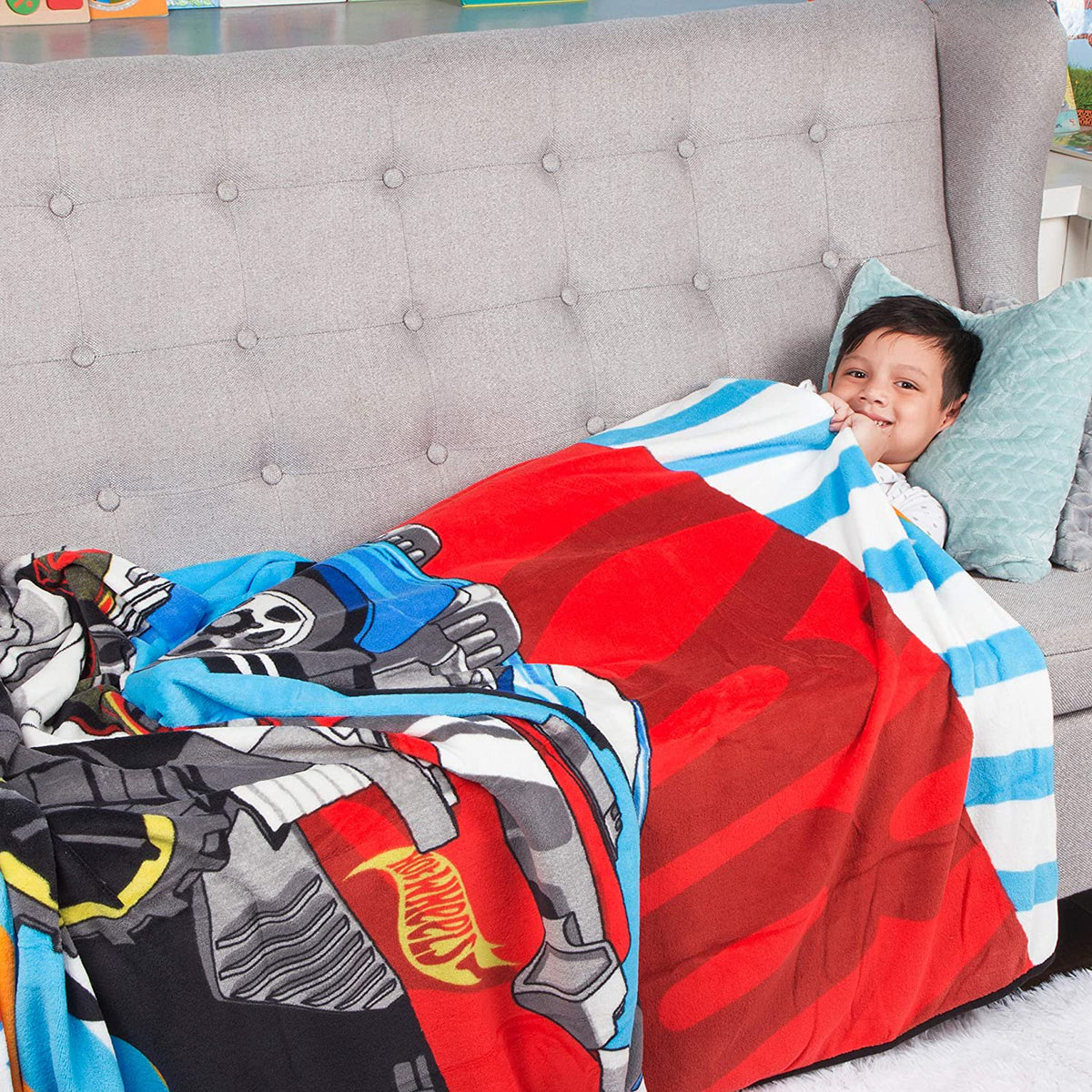 Hot Wheels Micro Raschel Blanket, 62 in x 90 in, Super Soft Plush