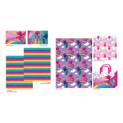 DreamWorks Trolls 5 Piece Twin Bedding Set, with Bonus Tote
