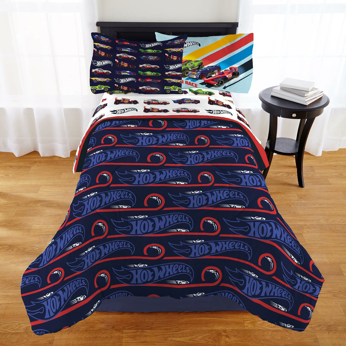 Franco Kids Hot Wheels Twin Size Comforter Reversible