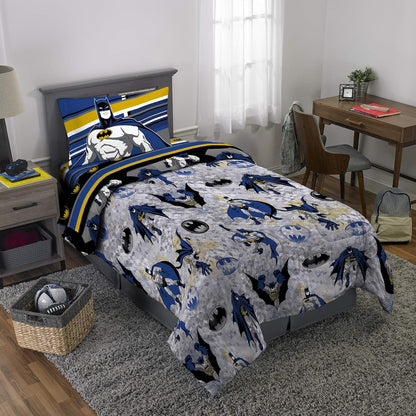 Franco Kids Batman 4 Pc Twin Comforter and Sheets Set With Bonus Bag