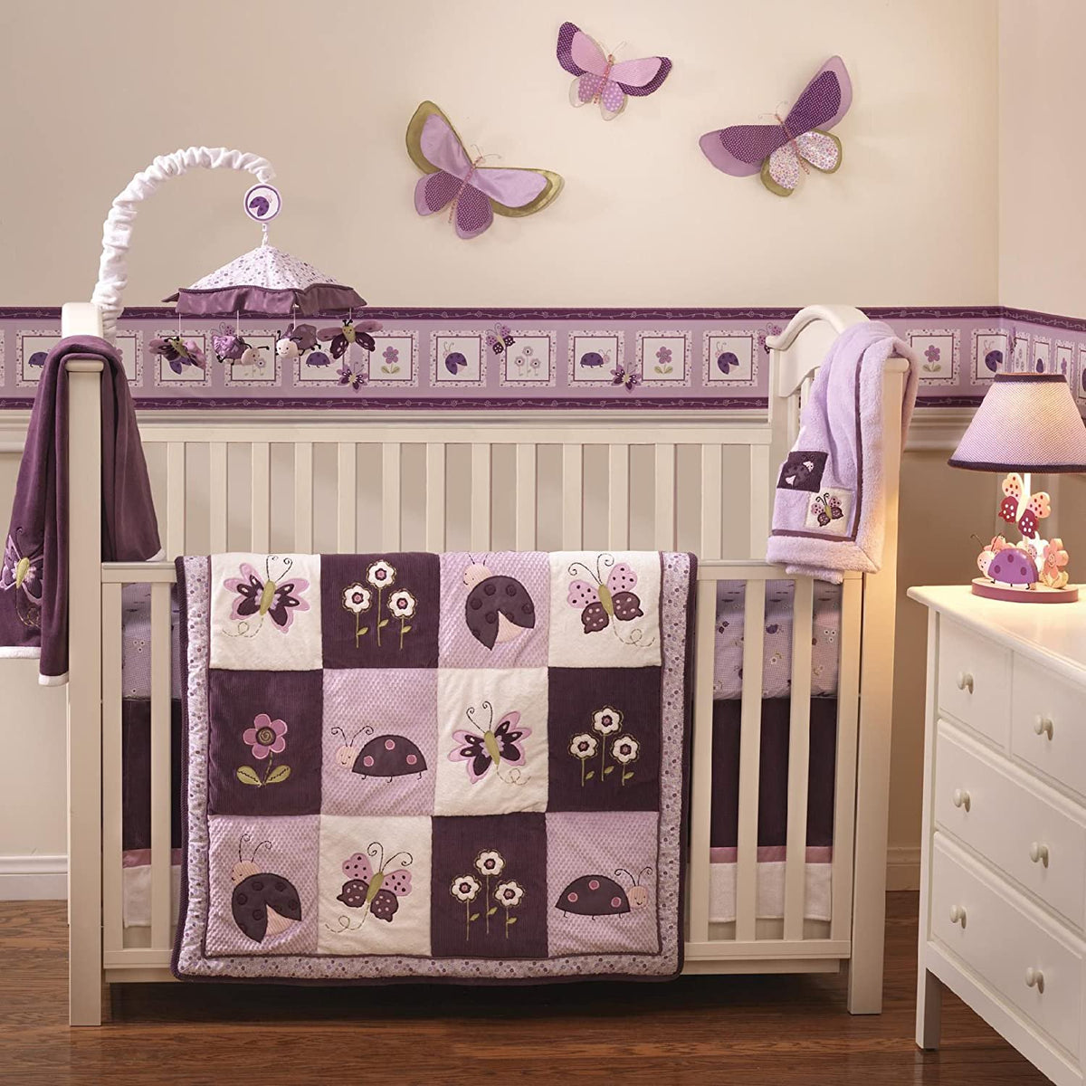Lambs & Ivy Luv Bugs 3 piece Crib bedding set