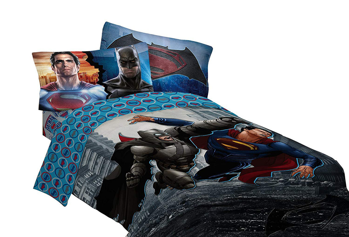 Warner Bros. 72" x 86" Batman Vs Superman World's Finest Reversible Comforter, Twin/Full