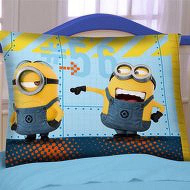 Franco MFG Minions Stuart Kevin and Bob Reversible Pillowcase, 1 Each
