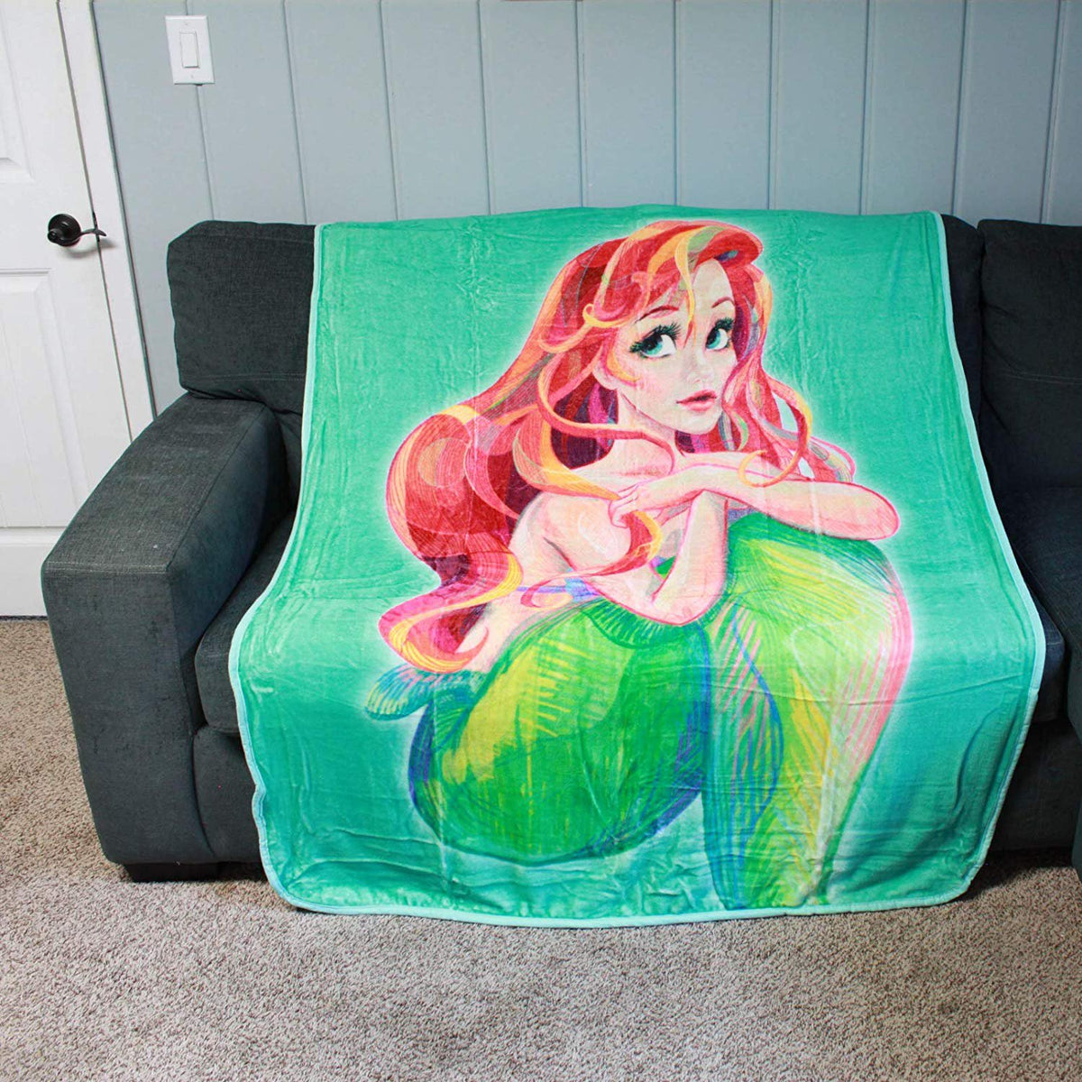 Disney Ariel Sea Shell Dreaming Under The Sea Micro Throw Blanket 46" x 60"