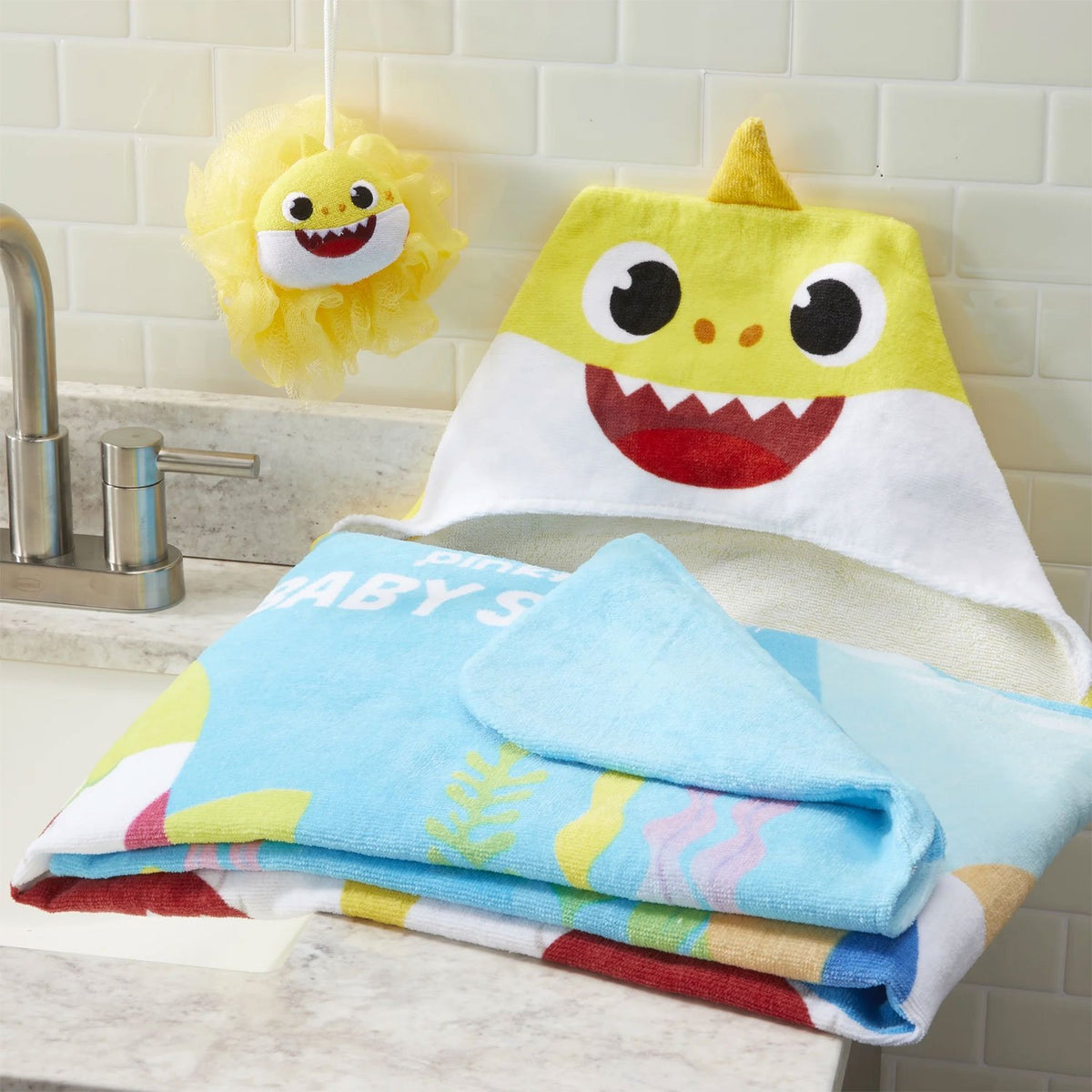 Baby Shark Kids Hooded Towel and Character Loofah Set, Cotton, Blue, Pinkfong