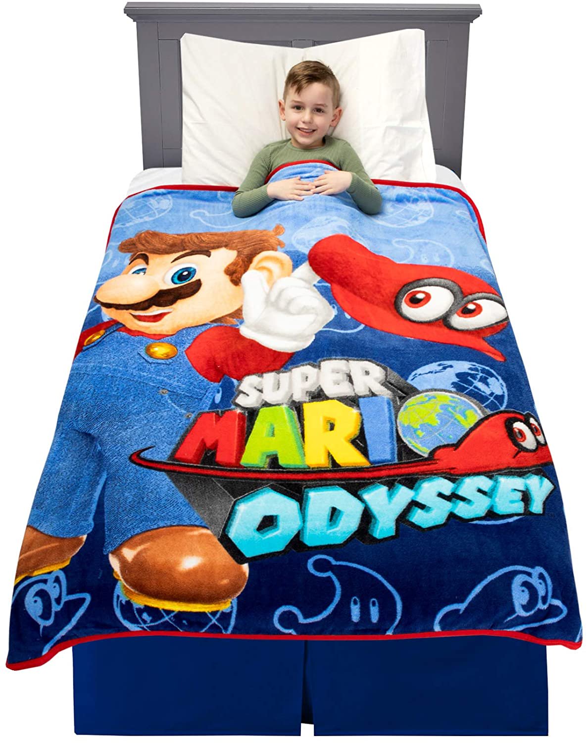 Franco  Super Mario Soft Plush Microfiber Throw, 46" x 60"