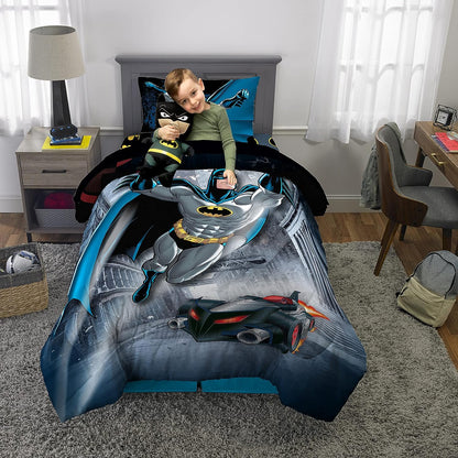 Franco Kids Batman 5 Piece Twin Size Comforter with Sheets and Cuddle Pillow Bedroom Set