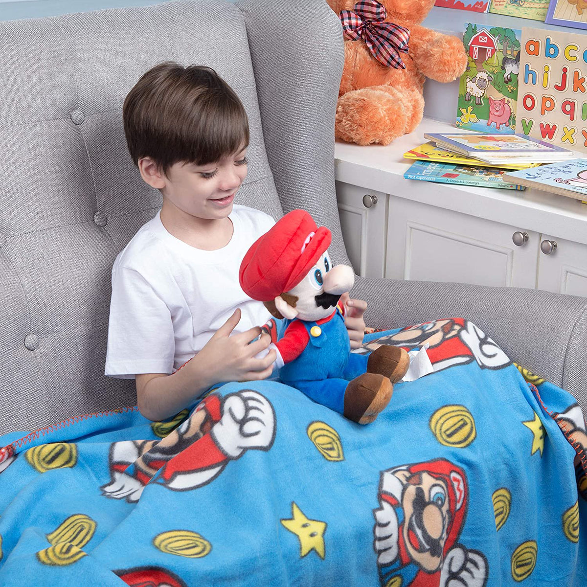 Franco Kids Soft Plush Throw and Hugger Pillow Set, 40" x 50", Super Mario