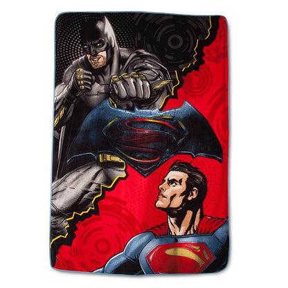 Batman vs Superman Plush Blanket - Twin 62x90 - Multicolor